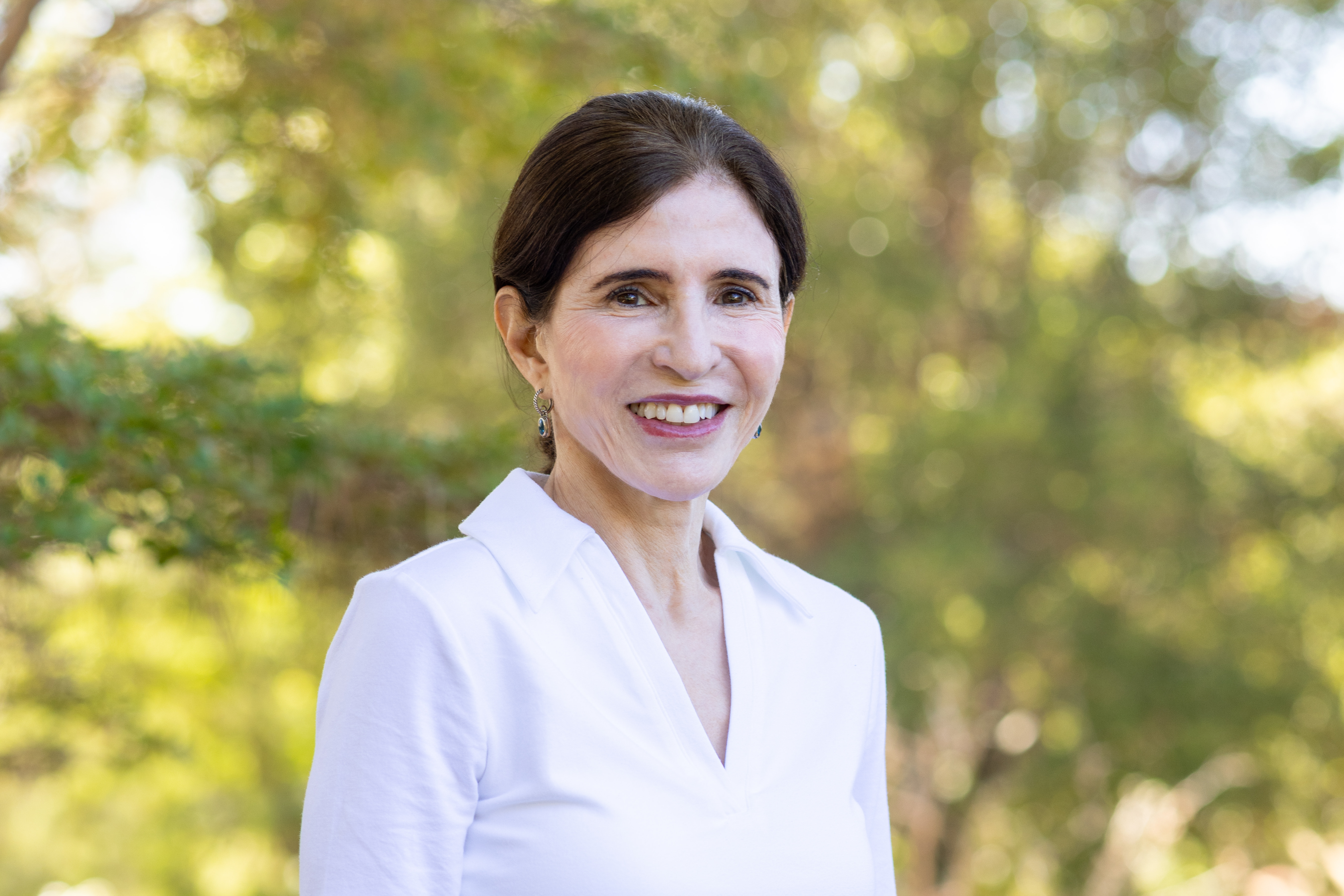 Photograph of Linda Zerilli